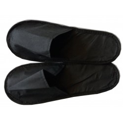 200 paires de mules noires (chaussons) spécial soins cabine